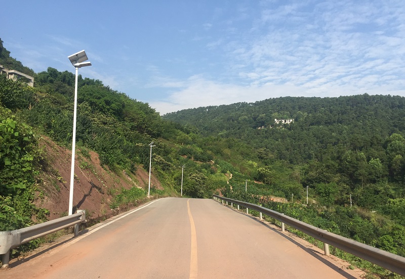 太陽能路燈品牌對比：智能感應(yīng)功能